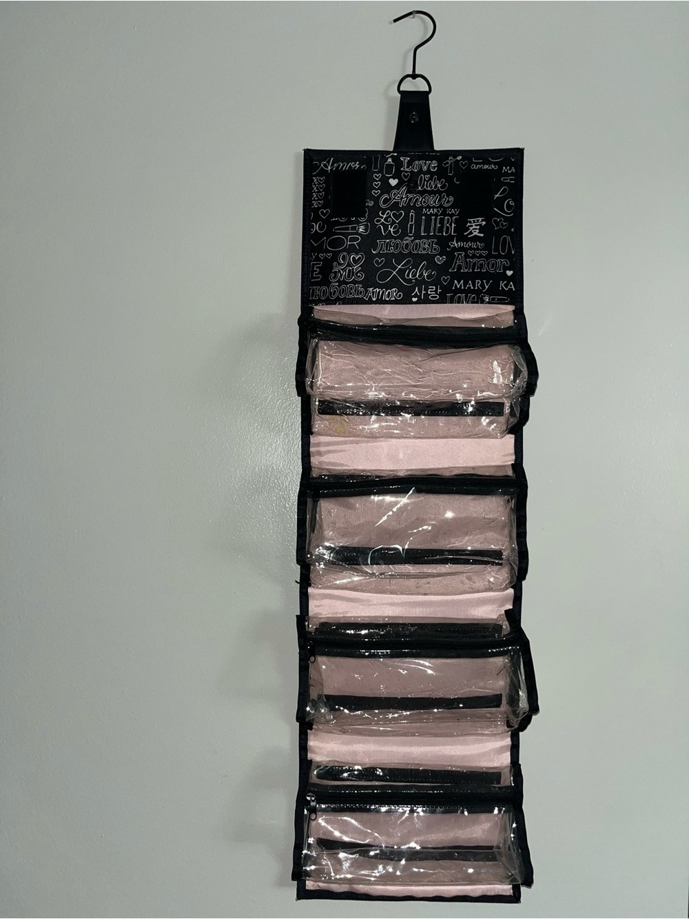 Hanging Cosmetic Organizer in Pink and Black Mary Kay 🖤